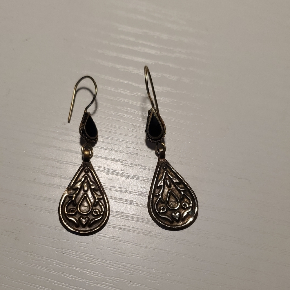 Elegant Black and Silver Teardrop Earrings